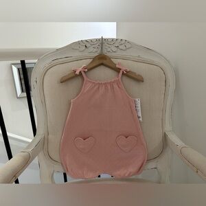 🦢 Baby 12 Mth Adorable Pink Pointelle Knit Baby Romper with Heart Pockets NWT